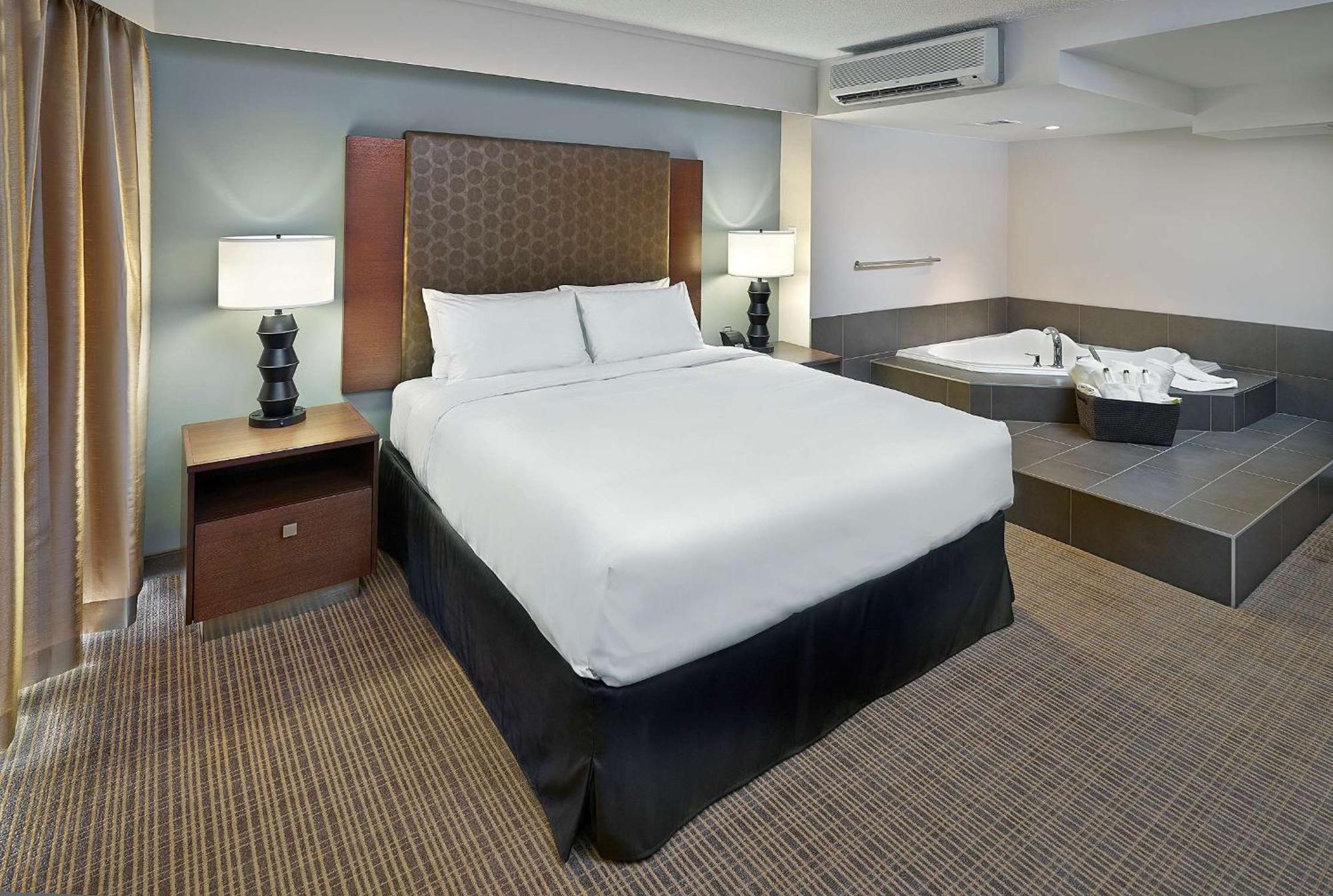 ดับเบิลทรี บาย ฮิลตัน โฮเต็ล แอนด์ คอนเฟอเรนซ์ เซ็นเตอร์ เรจีนา Hotel ริไจนา ภายนอก รูปภาพ